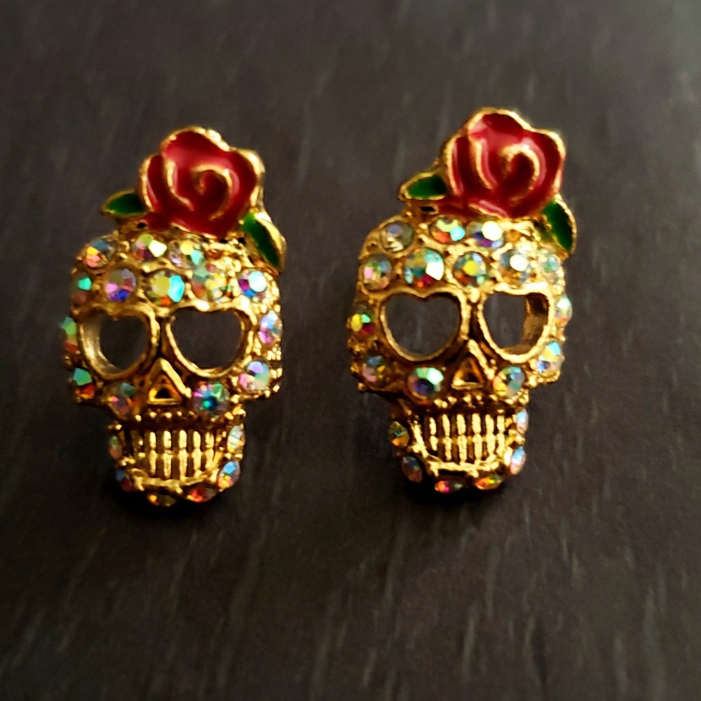 Cute sugar skull, dia de Los muertos stud earrings - Picture 3 of 5